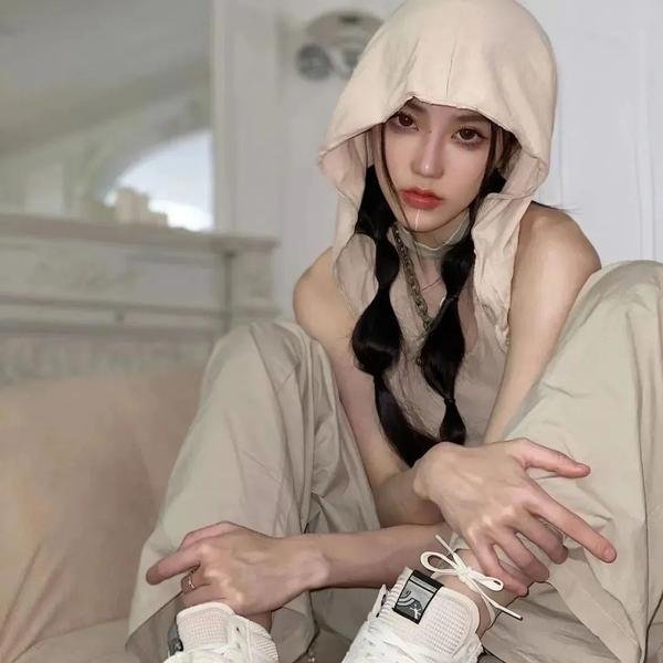 地窖怪客 在线观看封面